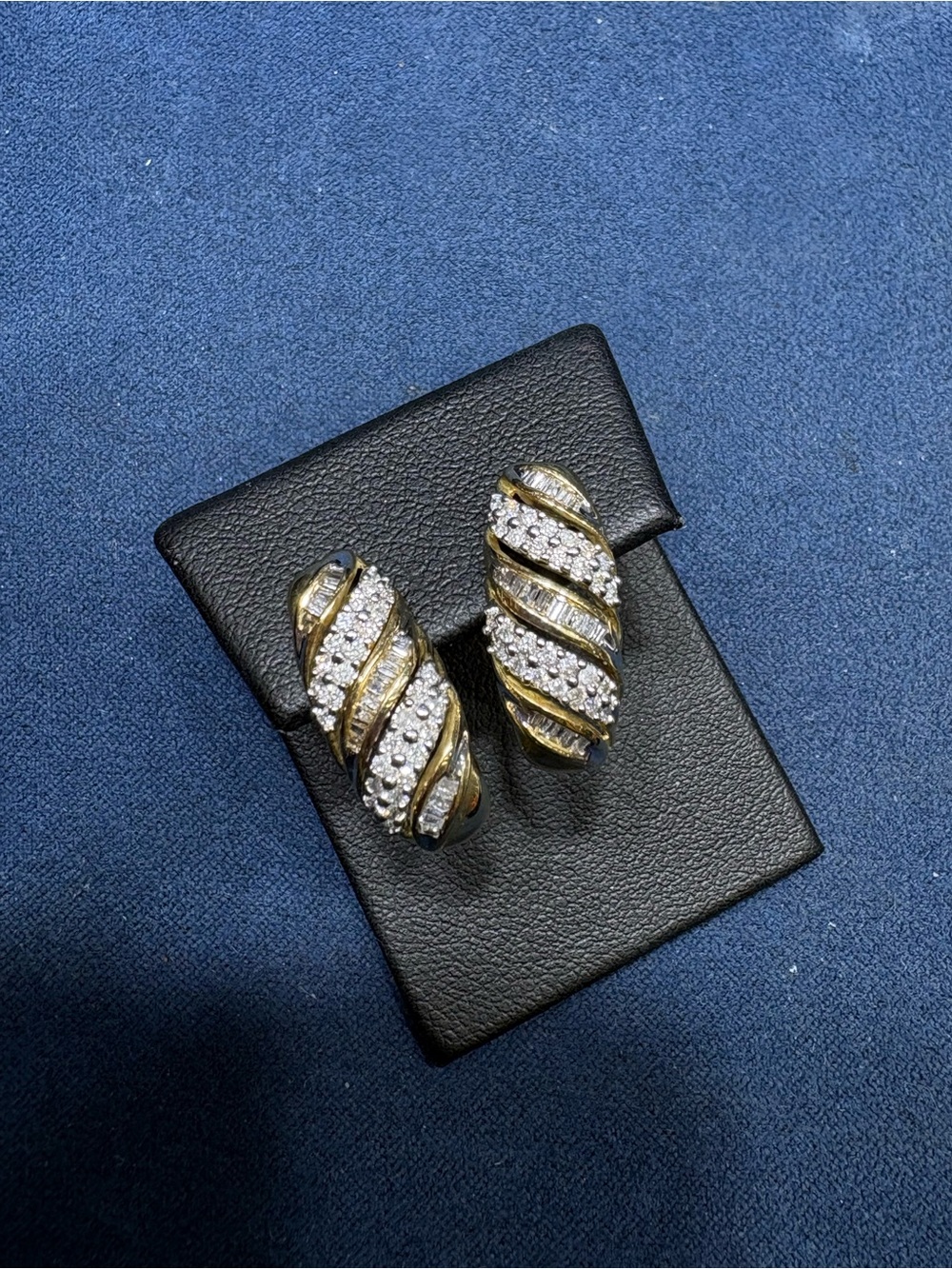 Vintage 14KT Gold Diamond Earrings